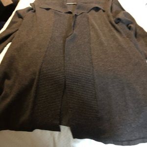 XL Dark Gray Sweater Cable & Gauge Used Good Condition